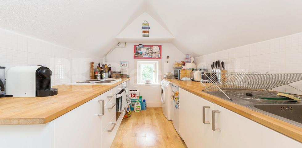 Stunning  Apartment Sulgrave Road, Shepherds Bush, Shepherds Bush